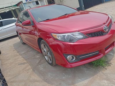 2012 TOYOTA CAMRY SE SPECIAL EDITION