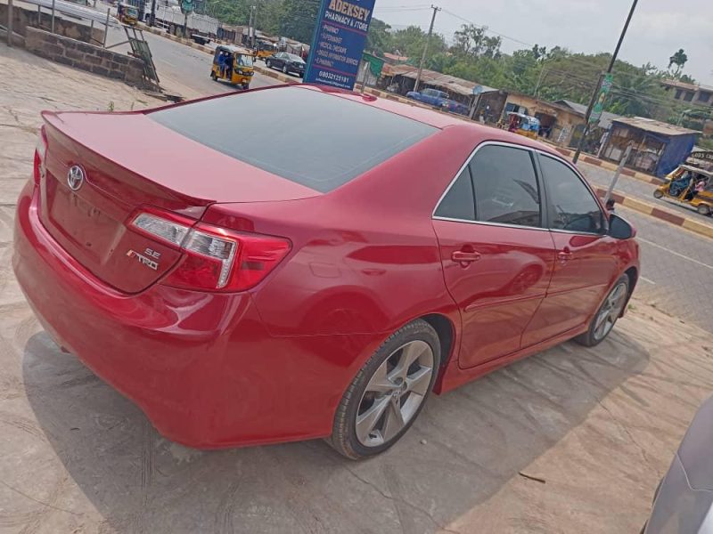 2012 TOYOTA CAMRY SE SPECIAL EDITION